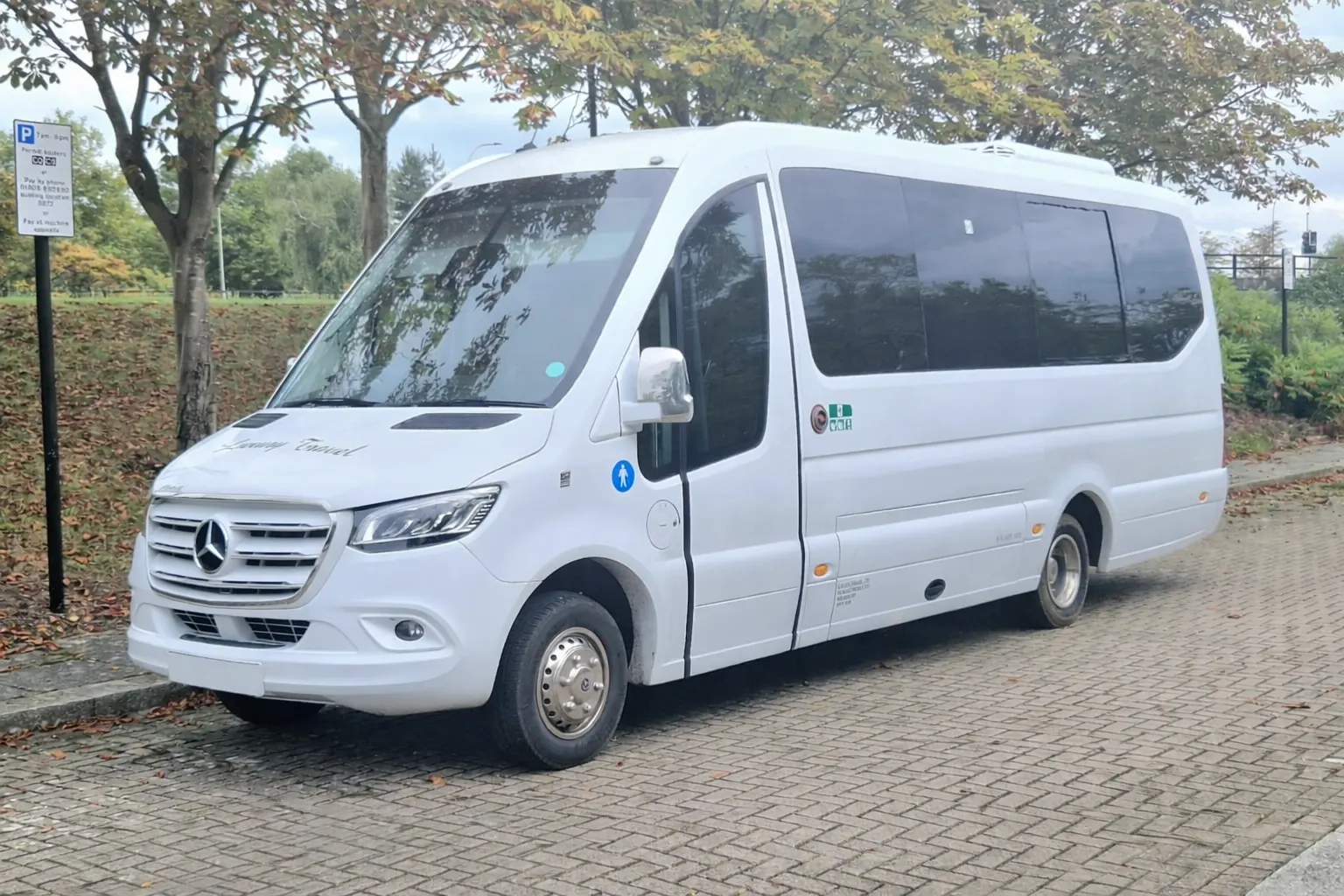Lux Mercedes-Benz Sprinter 22 Seat Mini Coach