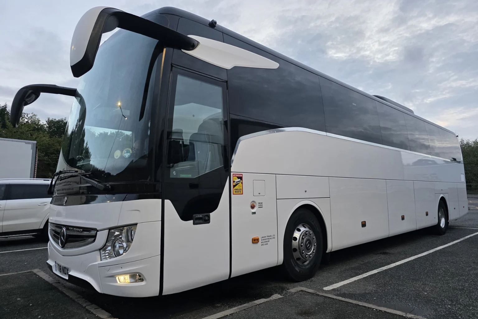 Luxury 49 Seat Coach