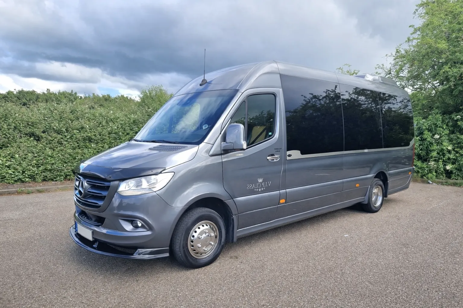 Luxury Mercedes Benz Sprinter 10-16 Seat minibus